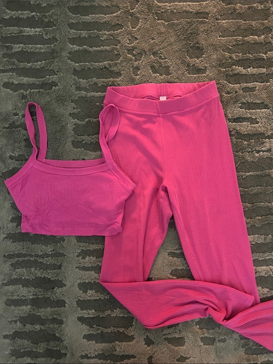 ALO Yoga Pants - Pink Alo Yoga Set Ribbed Crop Tank & Leggings Set